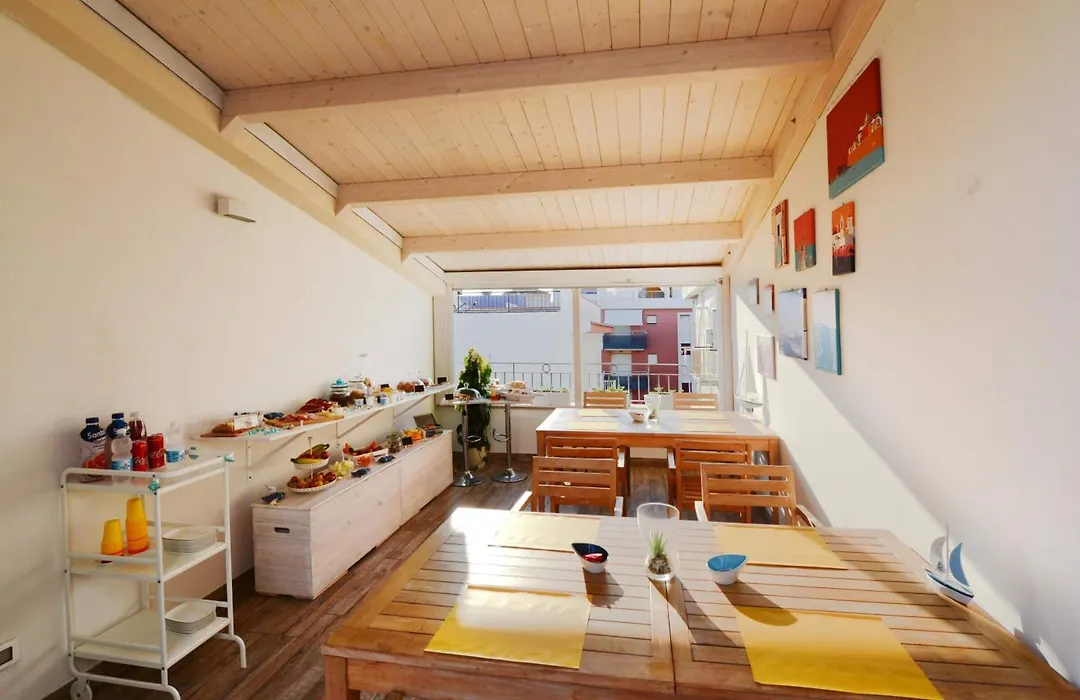 Miramed Rooms-1
