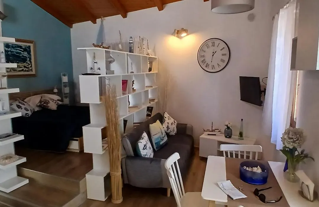 La Casa di Anna al Faro-1