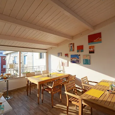 Miramed Rooms-3