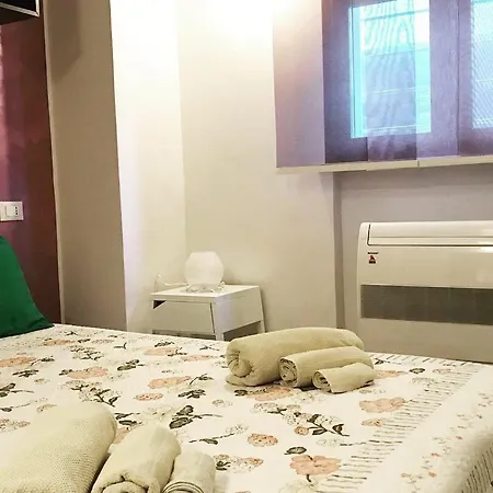 Rosemary Charming Rooms-2